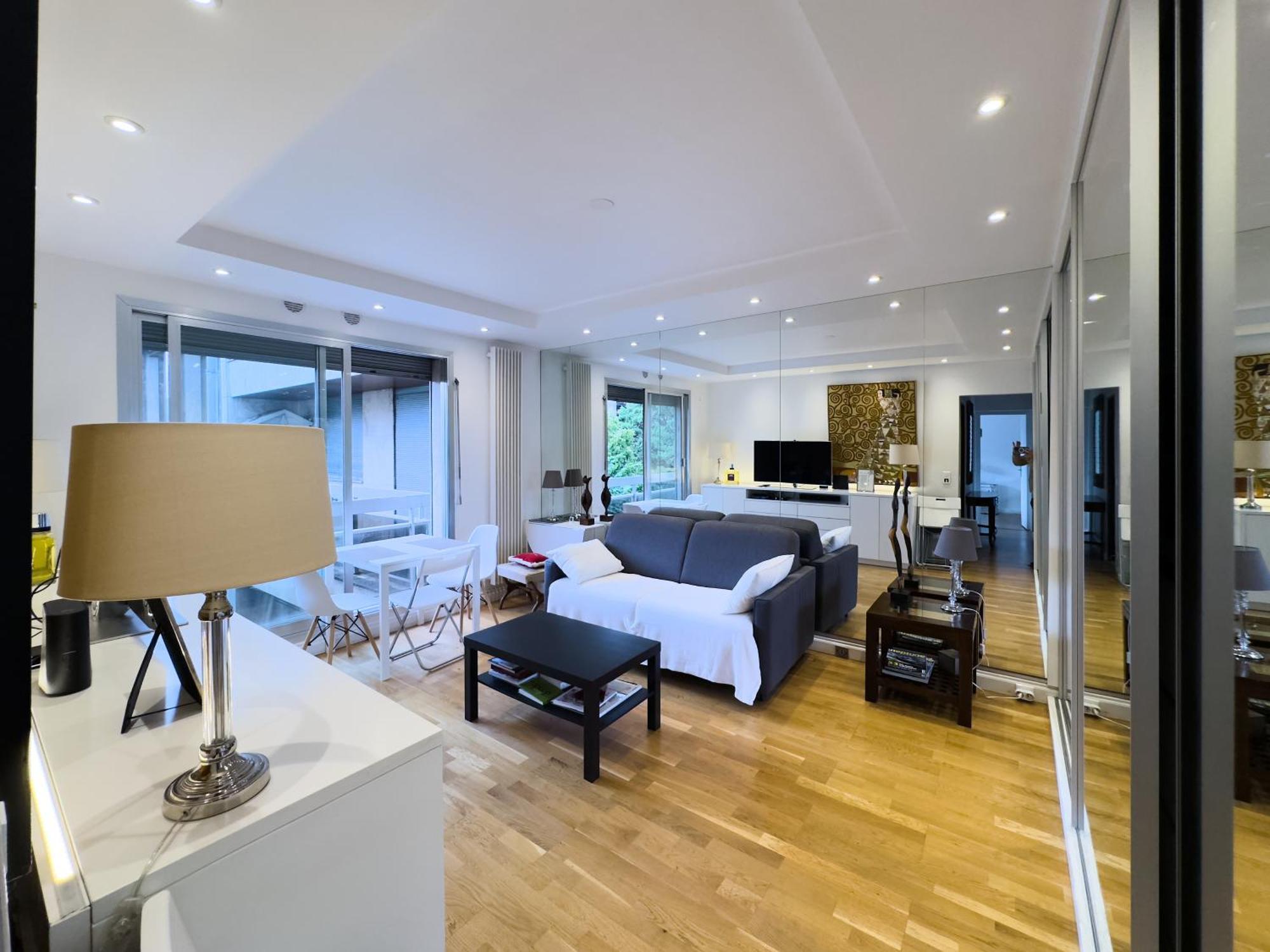 Penbed -1br - Proche Champs Elysees Appartamento Parigi